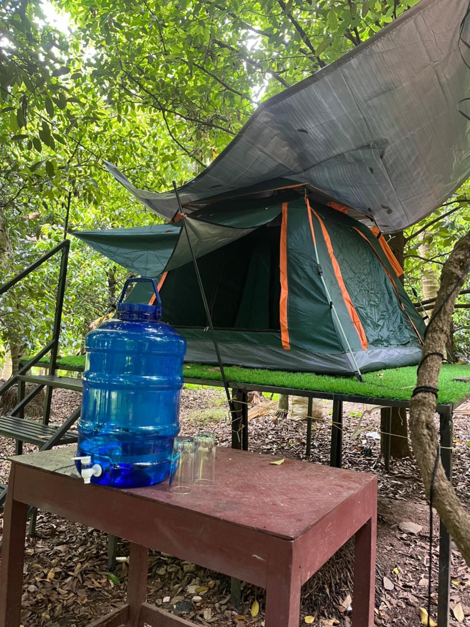 Luxury tent Dragster Tents *