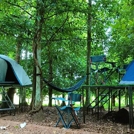 Dragster Tents Kizhake Chalakudi Exterior photo