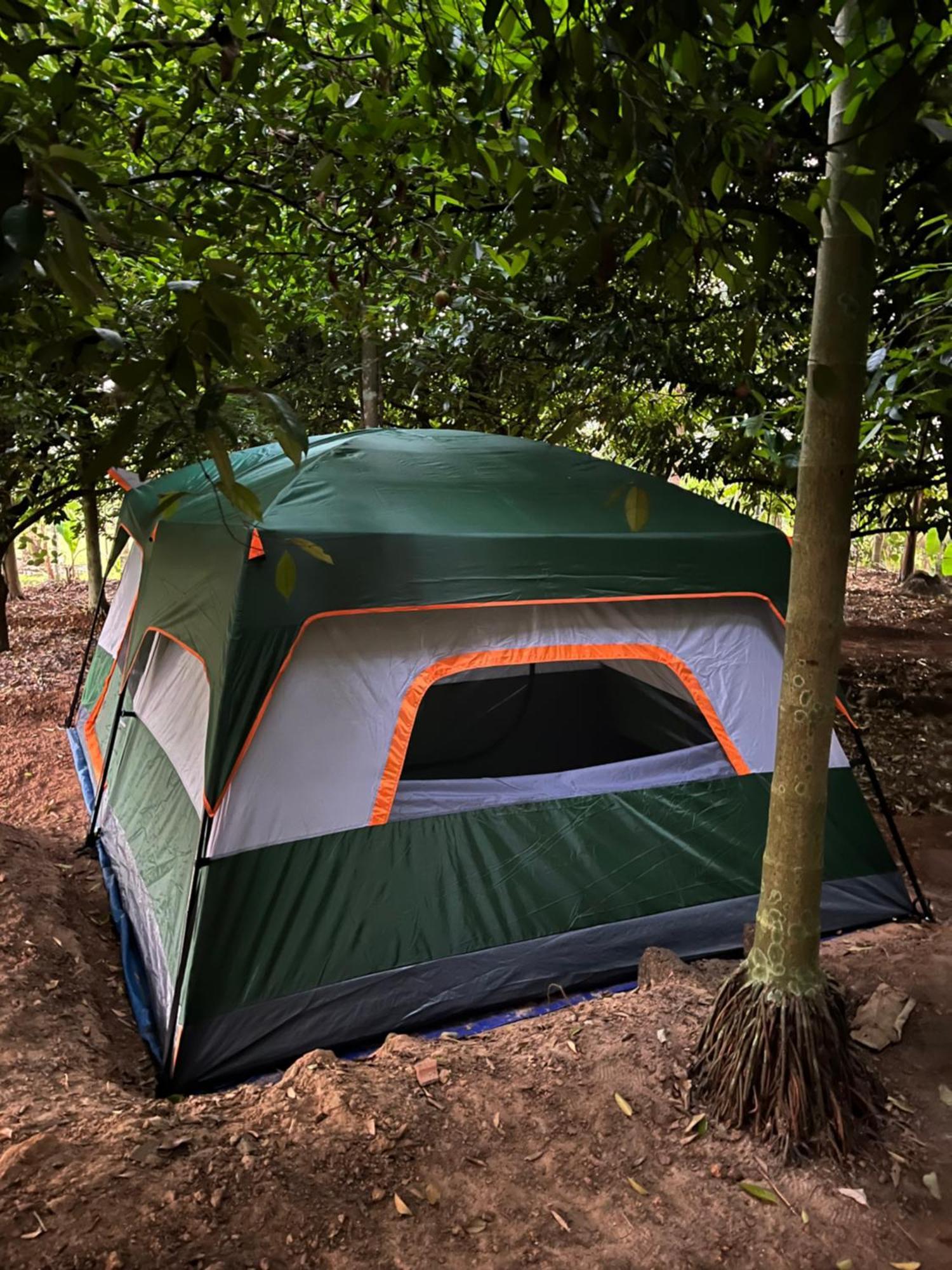 Luxury tent Dragster Tents